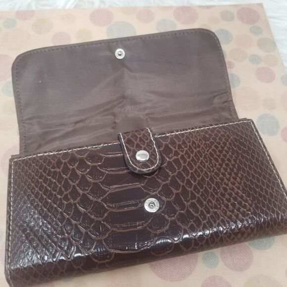 Faux Leather Wallet. BROWN. - Picture 7 of 13